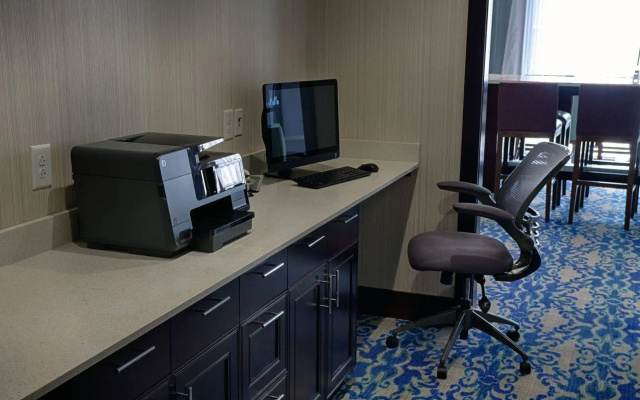 Holiday Inn Express & Suites Sidney by IHG