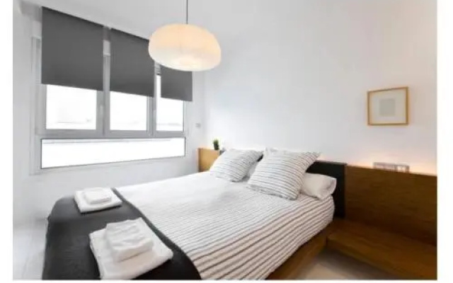 White Cozy Flat in Donostia
