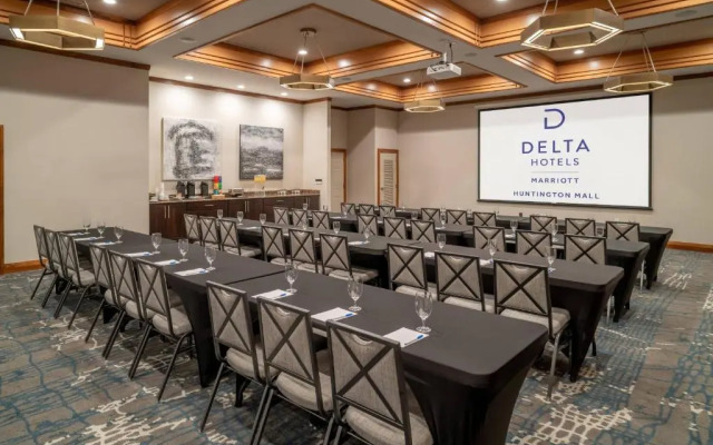 Delta Hotels Huntington Mall