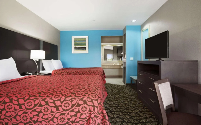 Days Inn & Suites Houston North-Spring