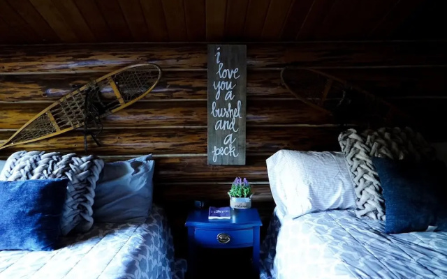 Hope Alaska's Bear Creek Lodge