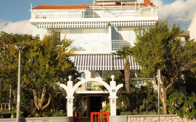 Apartments Tona