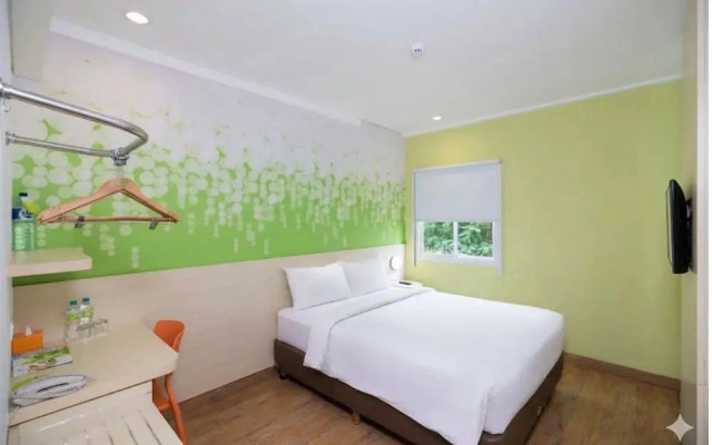 Palette Hotel near Padma