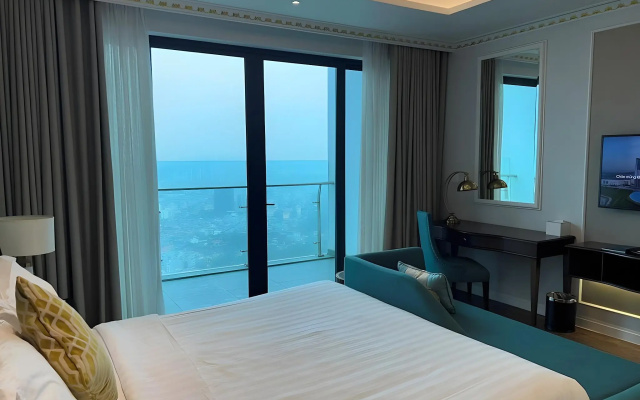 FLC Halong Bay Golf Club & Luxury Resort