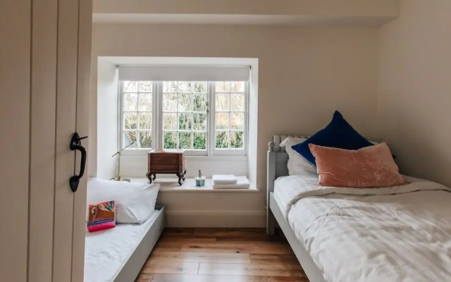4-bed Cotswolds Getaway Perfect for Families