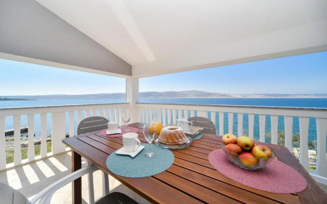Apartments Martom