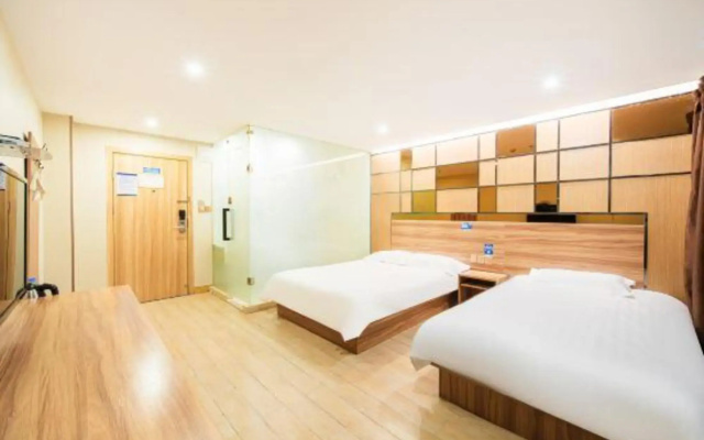 Qingzhu Renqi Hotel (Shanghai Renji Hospital Tangqiao Subway Station)
