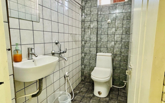 Hotel O Madhapur - Borabanda