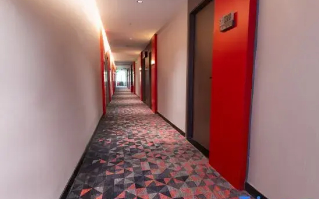 Yue TA X Esports Hotel (Jinshawan Branch, Zhanjiang)