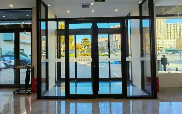 Great Wall Smart Hotel (Zhengda Yi Affiliated Hospital Railway Station)