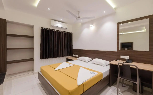 Hotel Karuna Residency