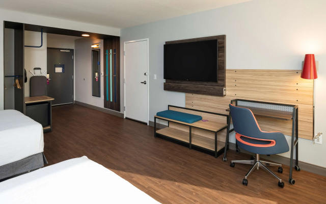 Tru By Hilton Phoenix Glendale Westgate, AZ