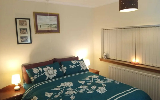 Beautiful 4-bed Apartment in Wolverhampton