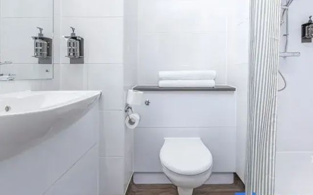 Travelodge London Chiswick High Road