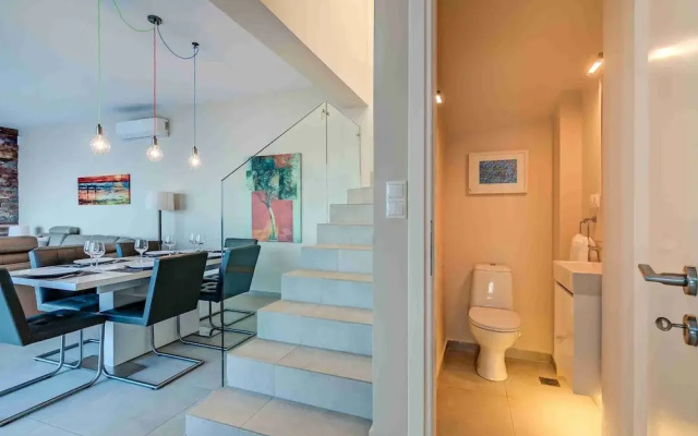 A Gorgeous Villa in Kokkino Horio