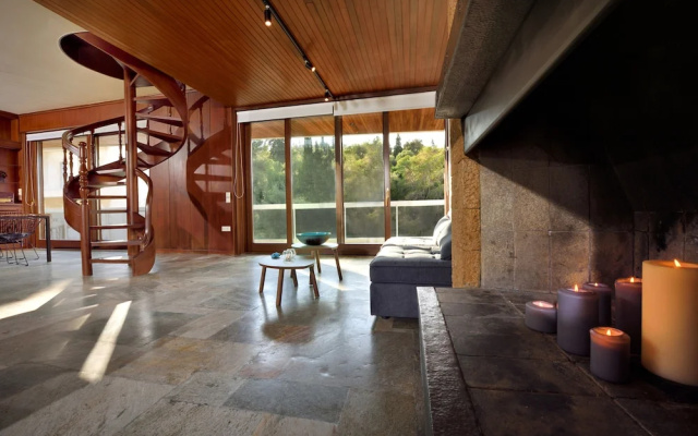 KARYATIS LUXURY MAISONETTE by K&K