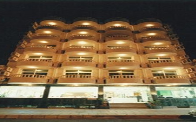 Dweik Hotel 2 вид на фасад