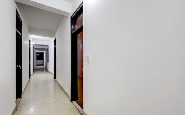 Super Hotel O Sector 4 Manraj Complex Gurugram