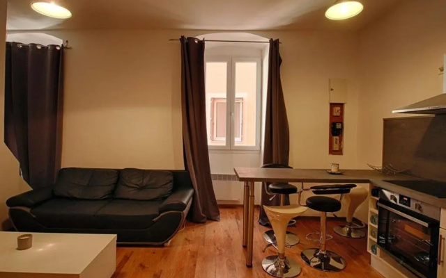 Appartement Ajaccio, 1 pièce, 2 personnes - FR-1-61-507