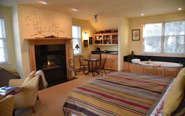 The Lodgings at Pioneer Lane