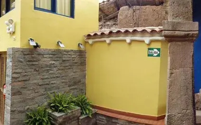 Yanantin Guest House