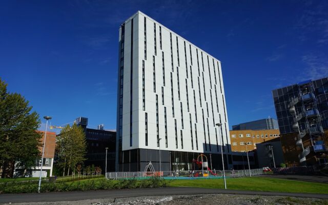 Отель Pingvinhotellet UNN Tromsø вид на фасад