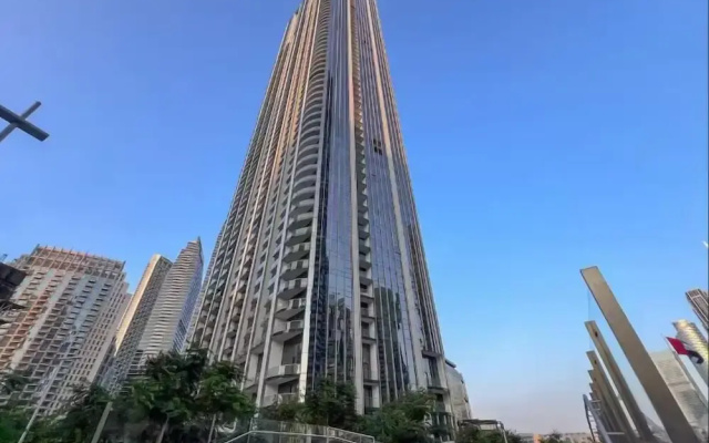 Burj Khalifa & Fountain View | Living & Bedroom