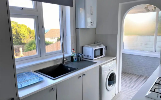Luxury Suntrap in Private Complex St Leonards
