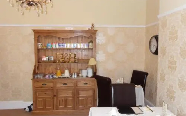 The Moorfield Hotel-Bed and Breakfast