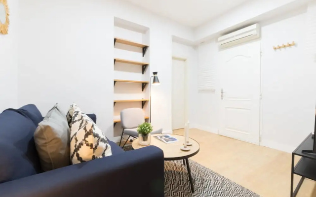 Royal Apart. la Almudena by Allô Housing