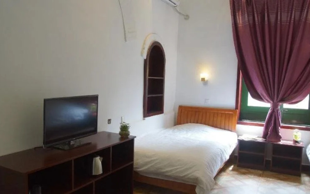 Jinan Mountain and Sea Culture Hotel