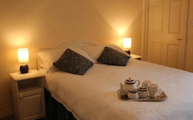 The Arch Guesthouse