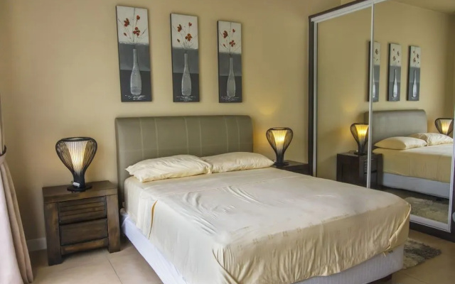 White Monkey Villa - Private Pool & Jacuzzi