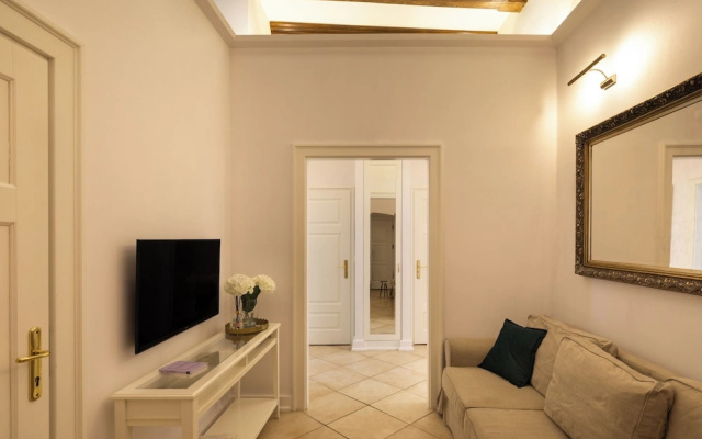 Old Town św Jana by Downtown Apartments