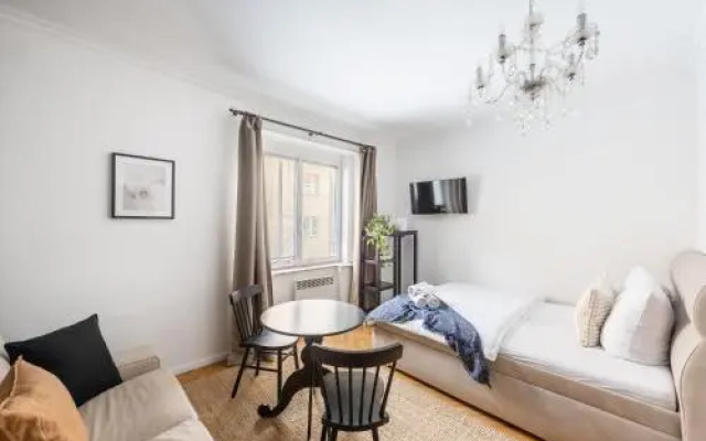 Crystal Apartment