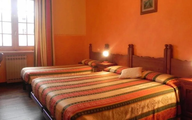 Hotel Trois Etoiles