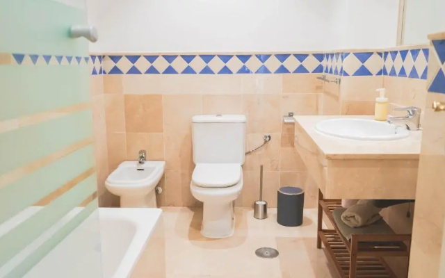 Luxury Golf Apartment - 3min to Puerto Banus