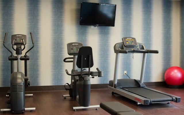 Holiday Inn Express & Suites Norwood-Boston Area 1