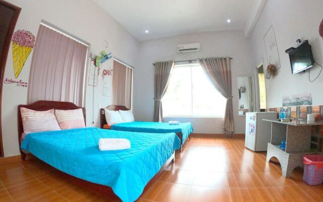 Goc Bien Homestay