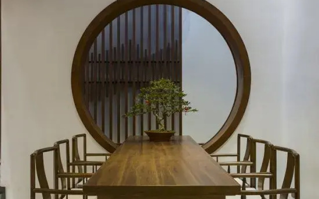 Jianguo Hidden Hotel(Yangzhou Thin West Lake)