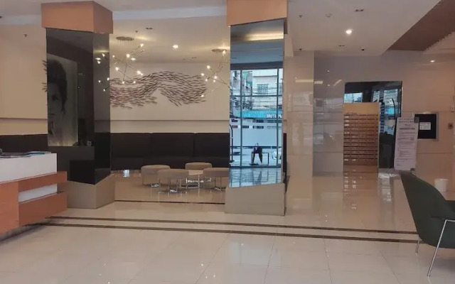 Spacious Condo in Quezon City With City Views