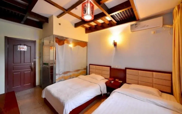 Oasis Hotel