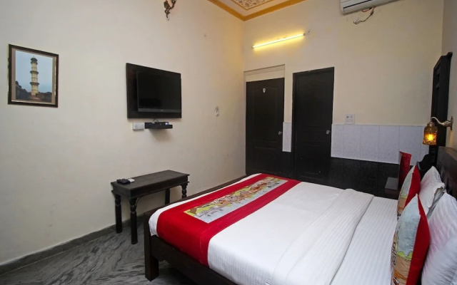 OYO 8515 Ashok Palace