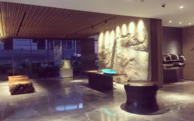 Apartemen Uttara the Icon