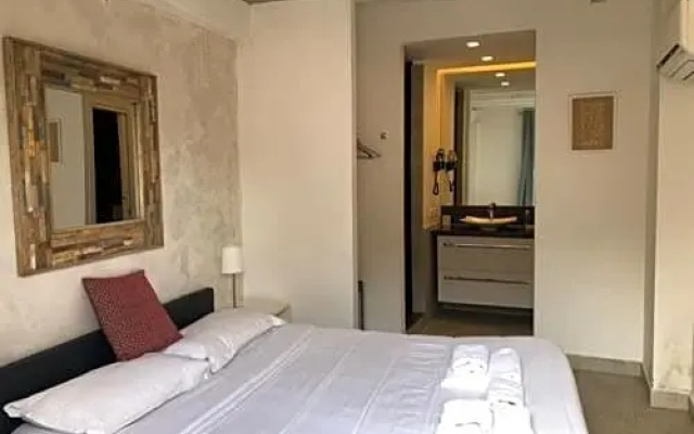 The Edwards Suites