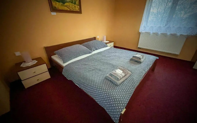 Penzión Pri Kaštieli Záturčie