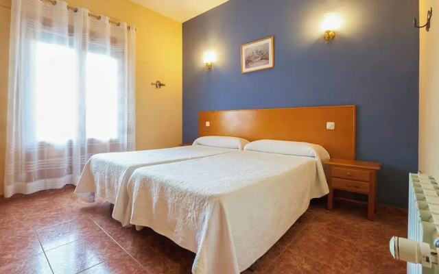 Hotel La Rueda Ii