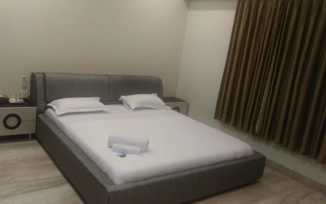 Kalpatharuvu-KNY Service Apartment