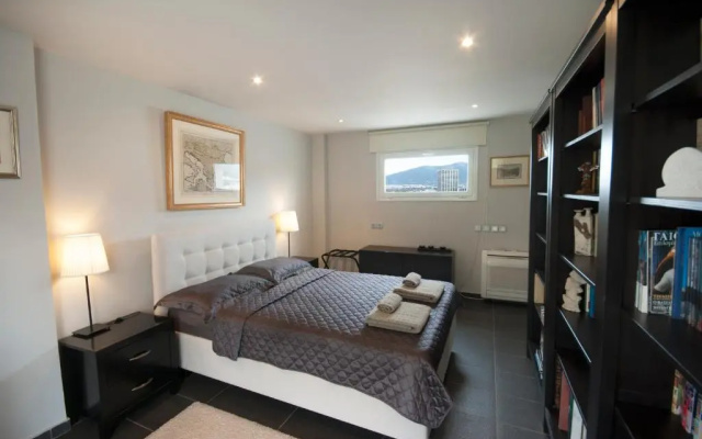 Lycabettus Hill Penthouse, Private Roof Garden & Pool