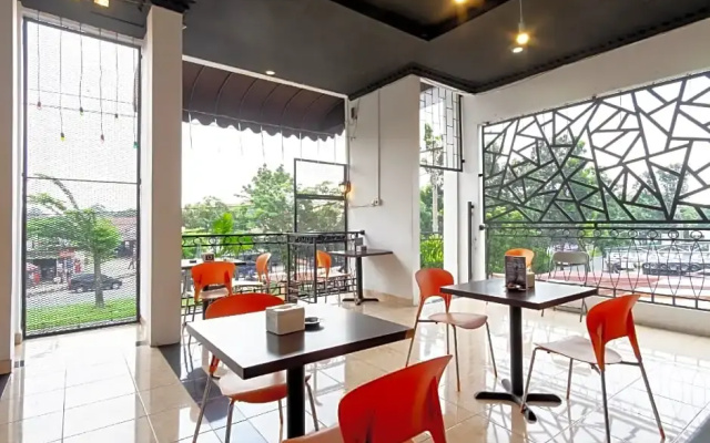 OYO 1668 Yvel Homestay